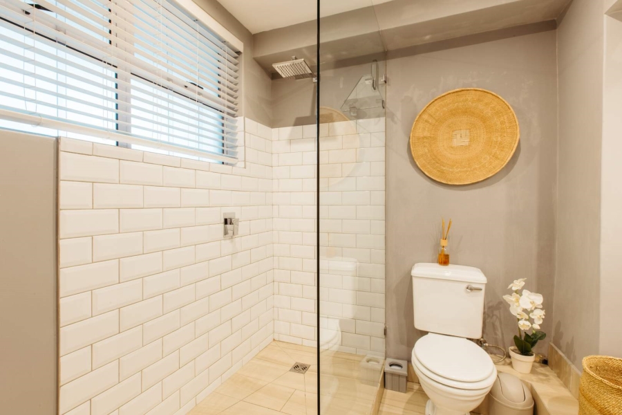 2 Bedroom Property for Sale in Green Point Western Cape